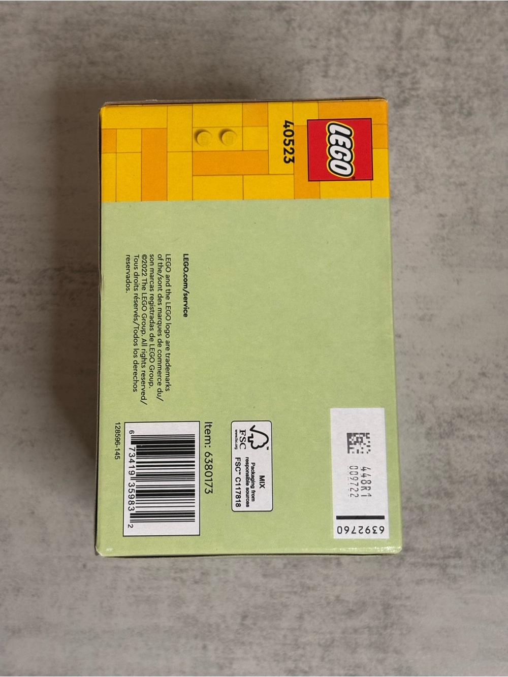 Lego Easter Rabbits Display Set (#40523) - Picture 6 of 8